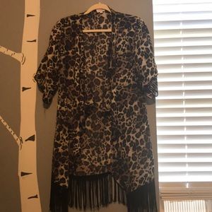 Lularoe Small Monroe Kimono